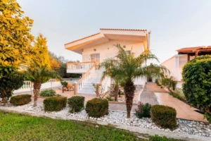 Eleni House 5